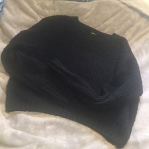 Ultra soft black cropped sweater